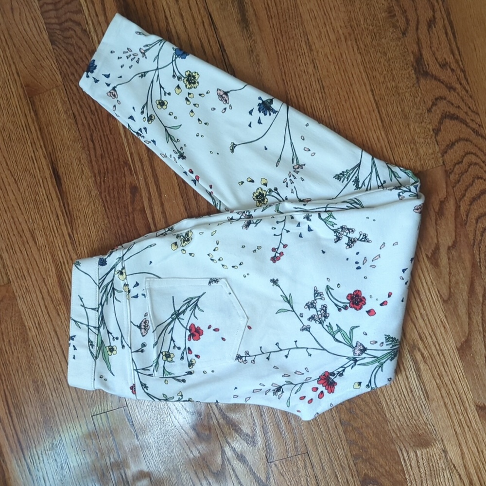Hue Floral Jeggings Size Large